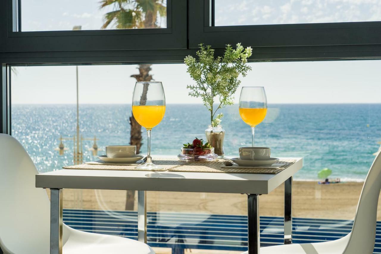 Gran Vivienda De Lujo Frente Al Mar Lejlighed Málaga Eksteriør billede