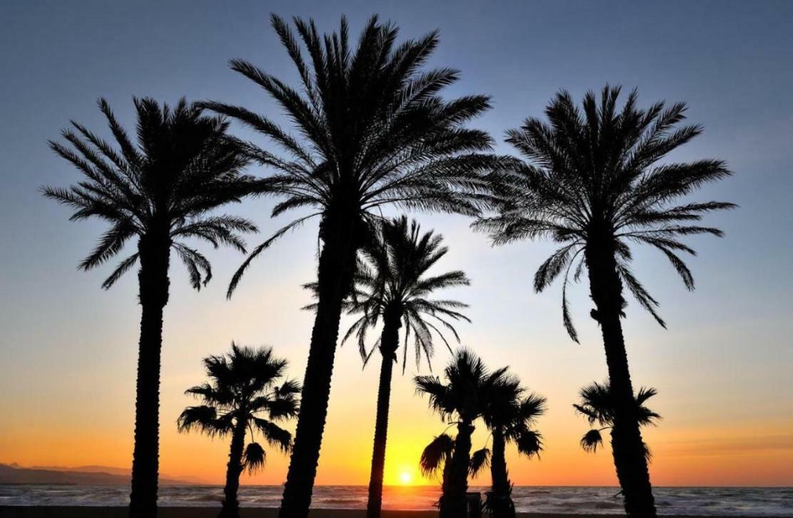 Gran Vivienda De Lujo Frente Al Mar Lejlighed Málaga Eksteriør billede